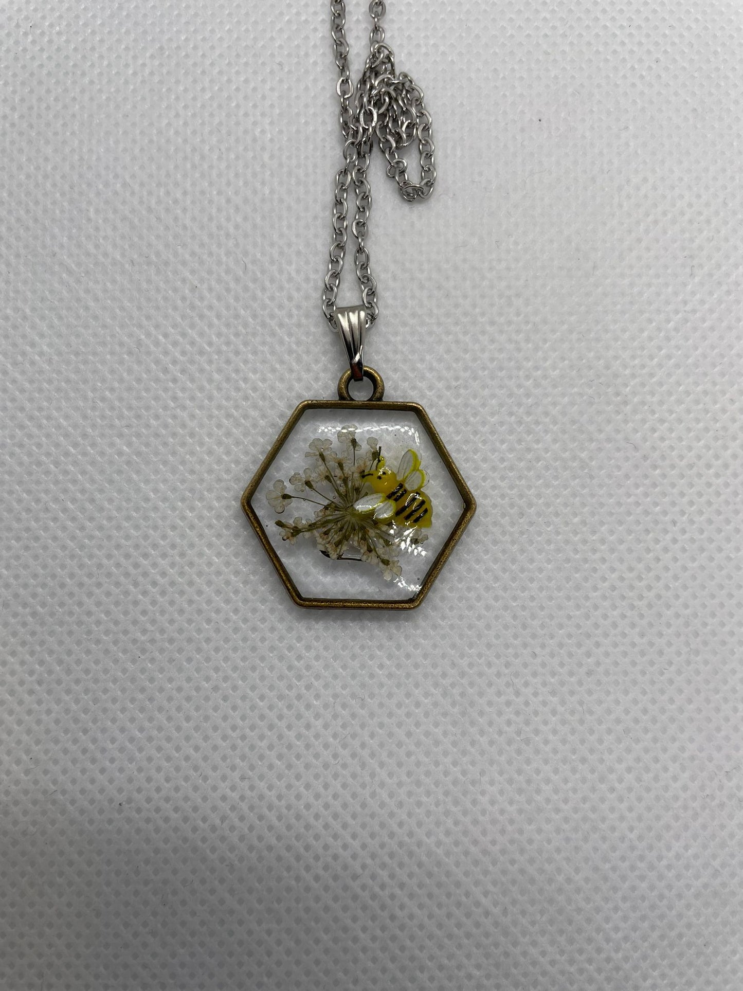 Flower Bee Necklace